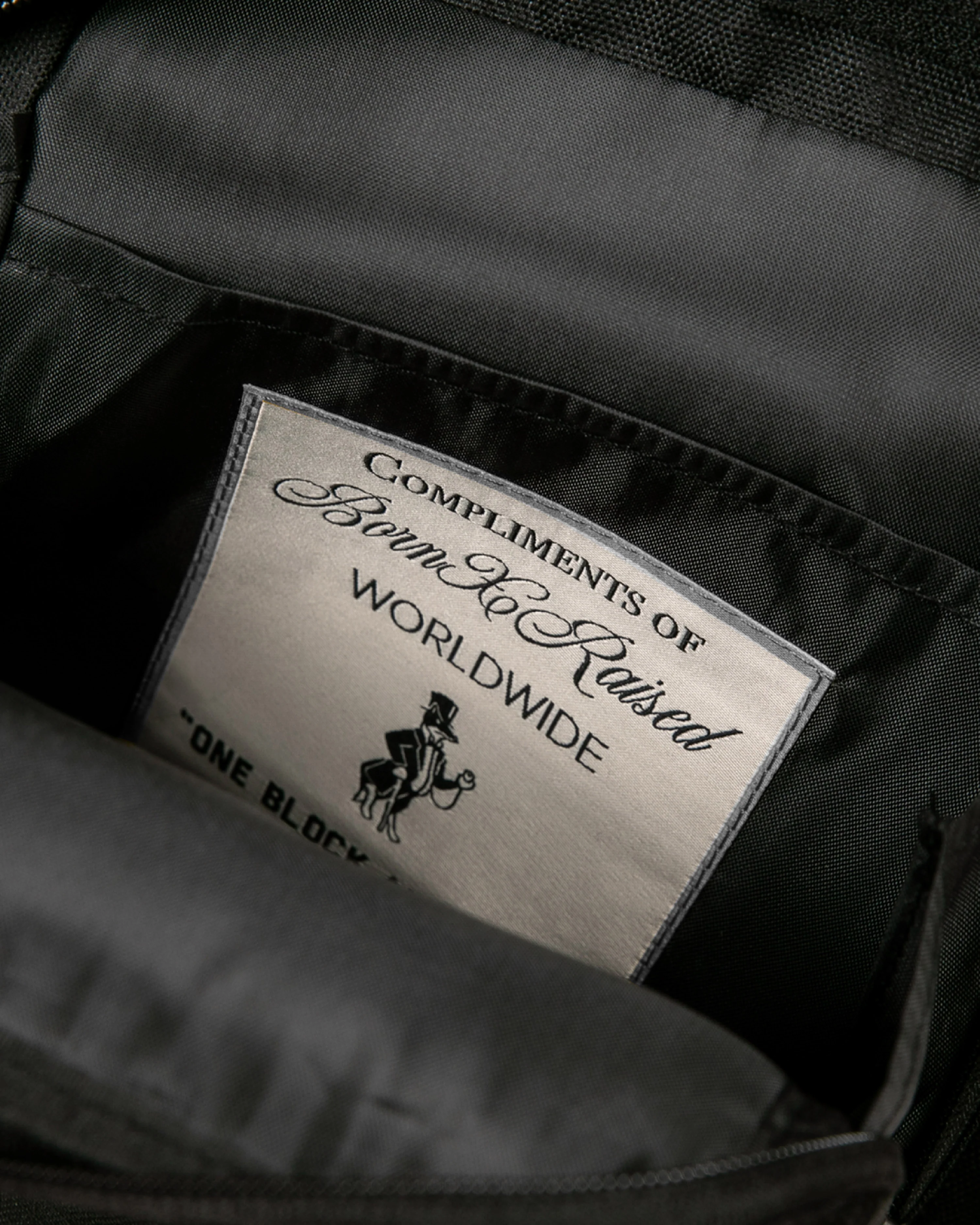 BXR CROSS BAG: BLACK - Image 4